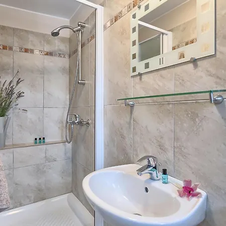 Ella Holiday home Pula