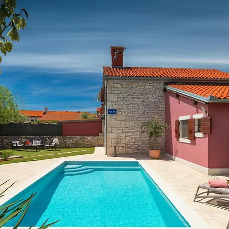 Holiday home Ella *