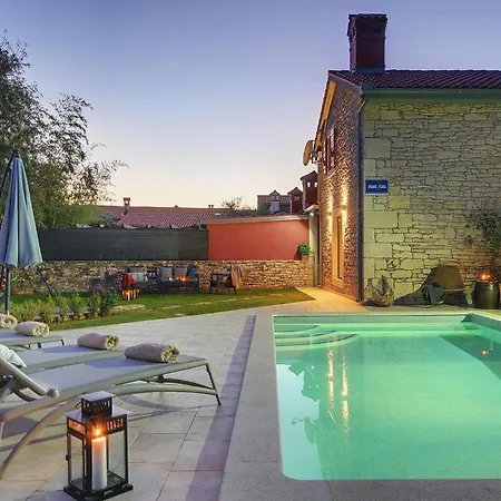 Ella Holiday home