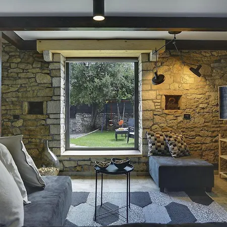 Ella Holiday home *